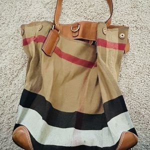 Burberry Hobo/Tote - good condition!! Preloved